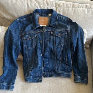 Levi's men’s Blue Denim Jacket